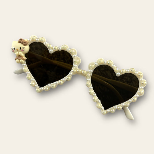 Neutral Cute Kitty Heart Sunnies